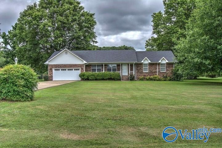 Property Photo:  630 Sunset Drive  AL 35981 