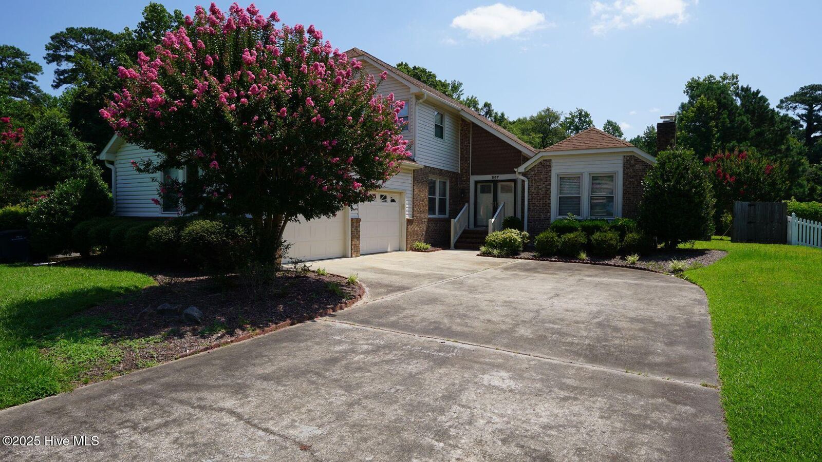 Property Photo:  507 University Drive  NC 28546 