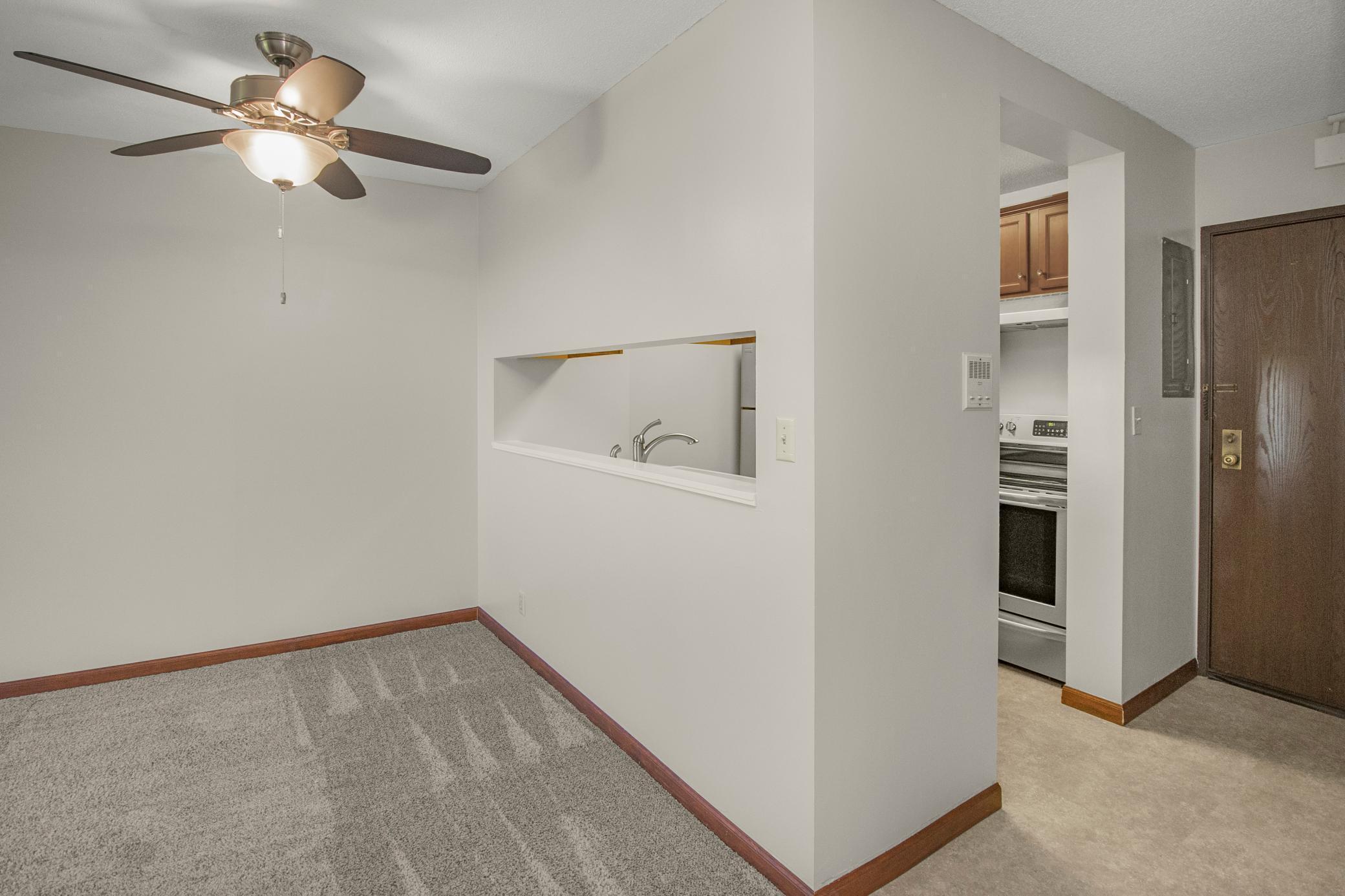 Property Photo: 1181 Edgcumbe Road 1210 MN 55105
