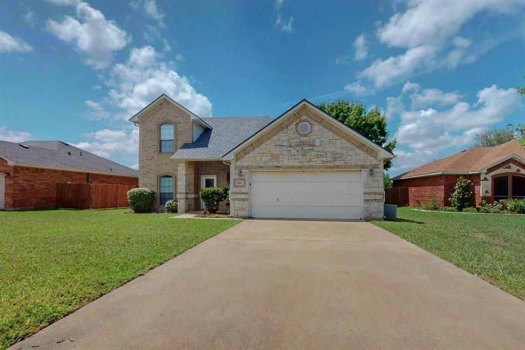 Property Photo: 805 Brandon Drive TX 75159