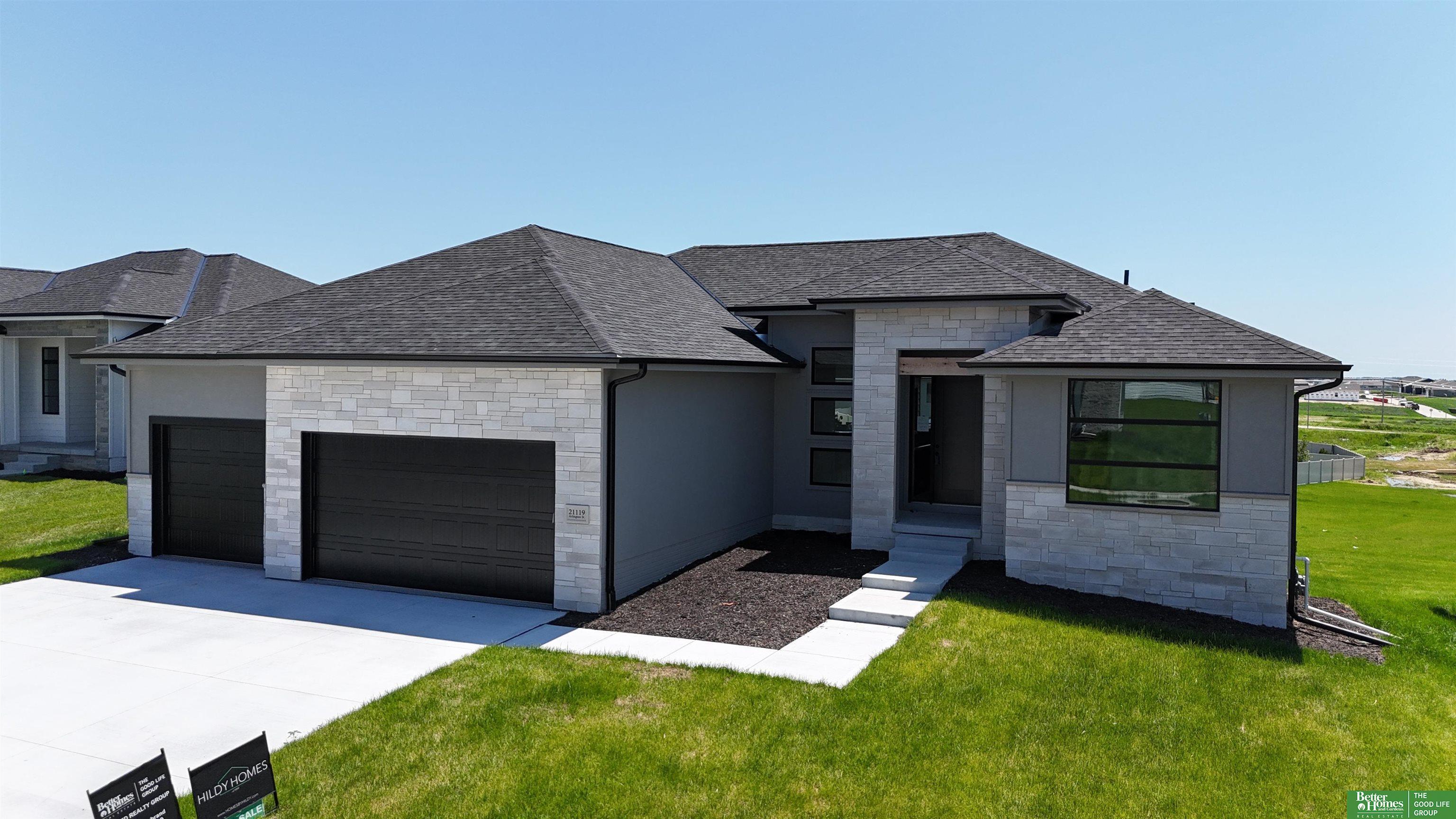 Property Photo: 21119 Arlington Street NE 68022
