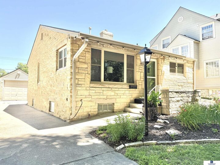 Property Photo: 1818 Jefferson Avenue NE 68502