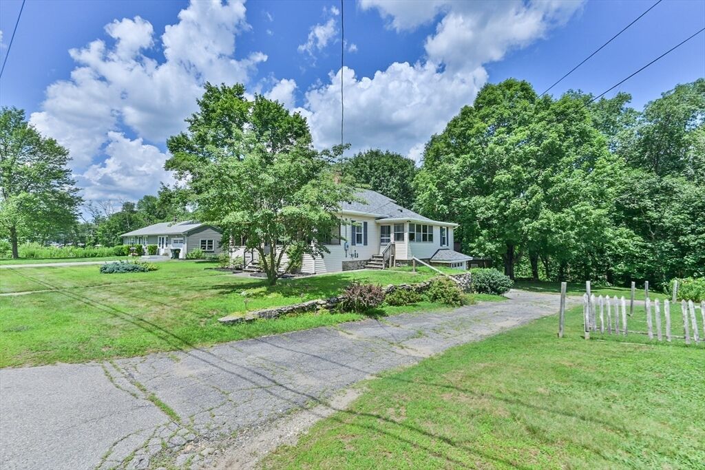 Property Photo:  134 Southbridge Rd.  MA 01571 