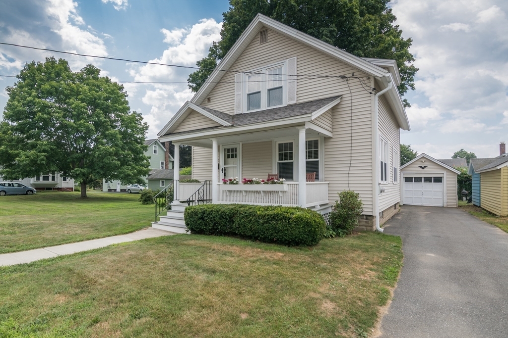 Property Photo: 102 Norwood St MA 01301