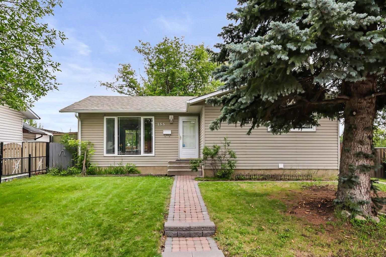 155 Whiteglen Crescent NE  Calgary AB T1Y 2Z4 photo