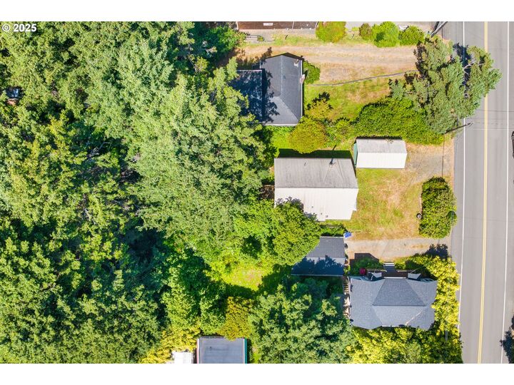 Property Photo: 4072 S Hemlock St OR 97110