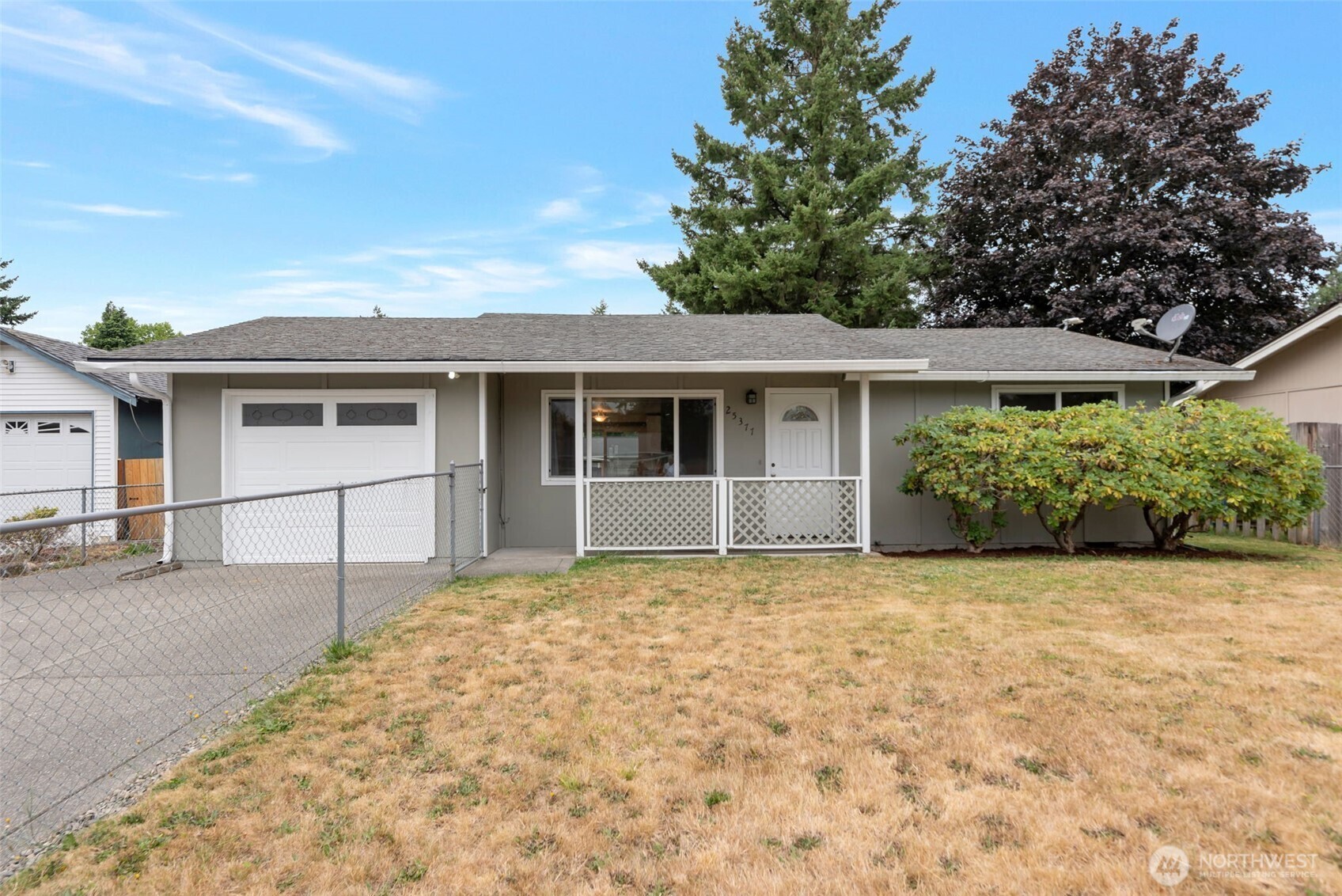 Property Photo: 25377 169th Avenue SE WA 98042