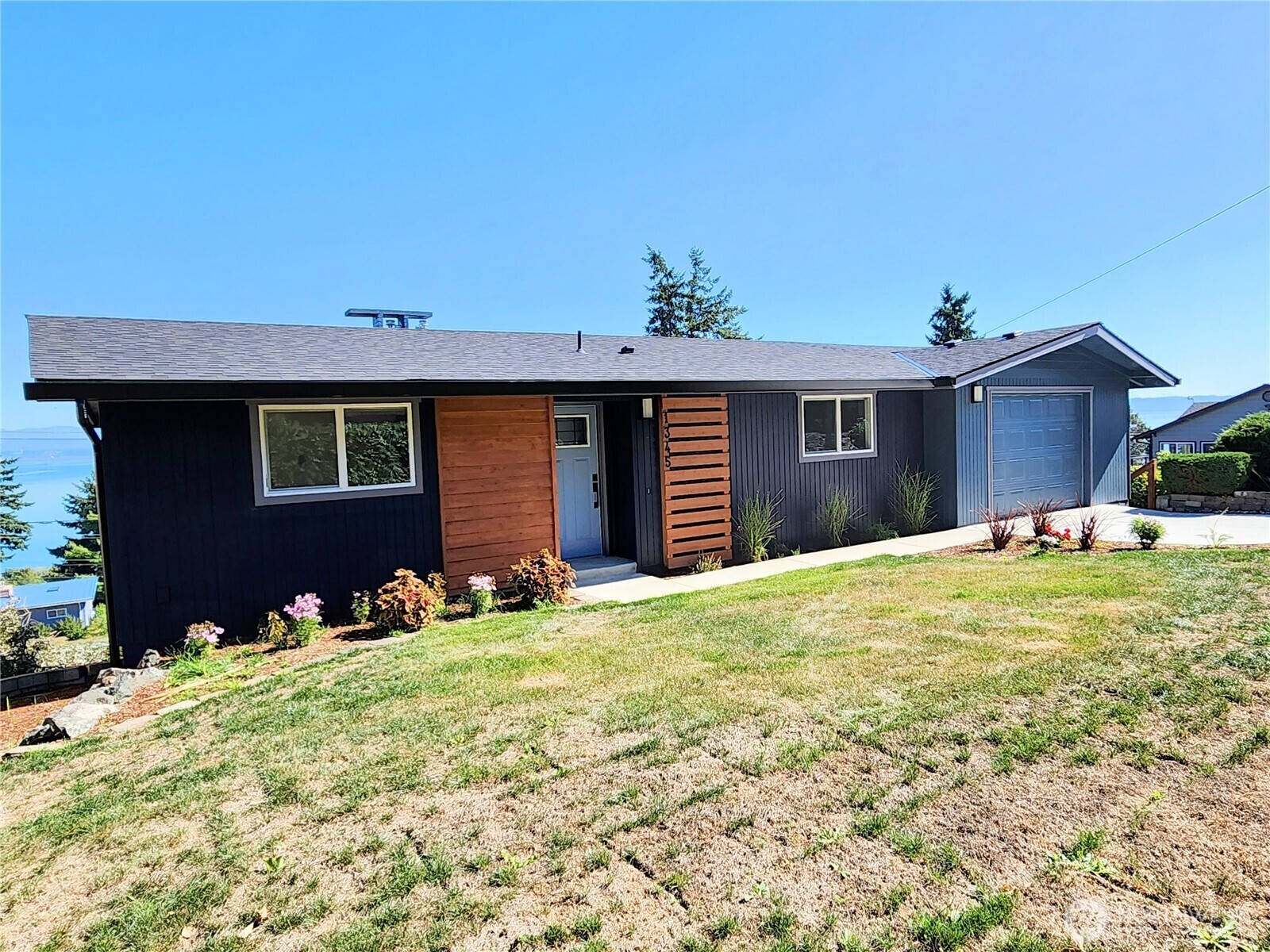Property Photo: 1345 Rainbow Lane WA 98282