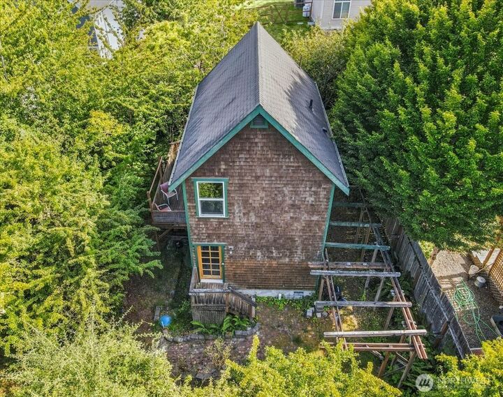 9774 NE Kitsap Street  Bainbridge Island WA 98110 photo