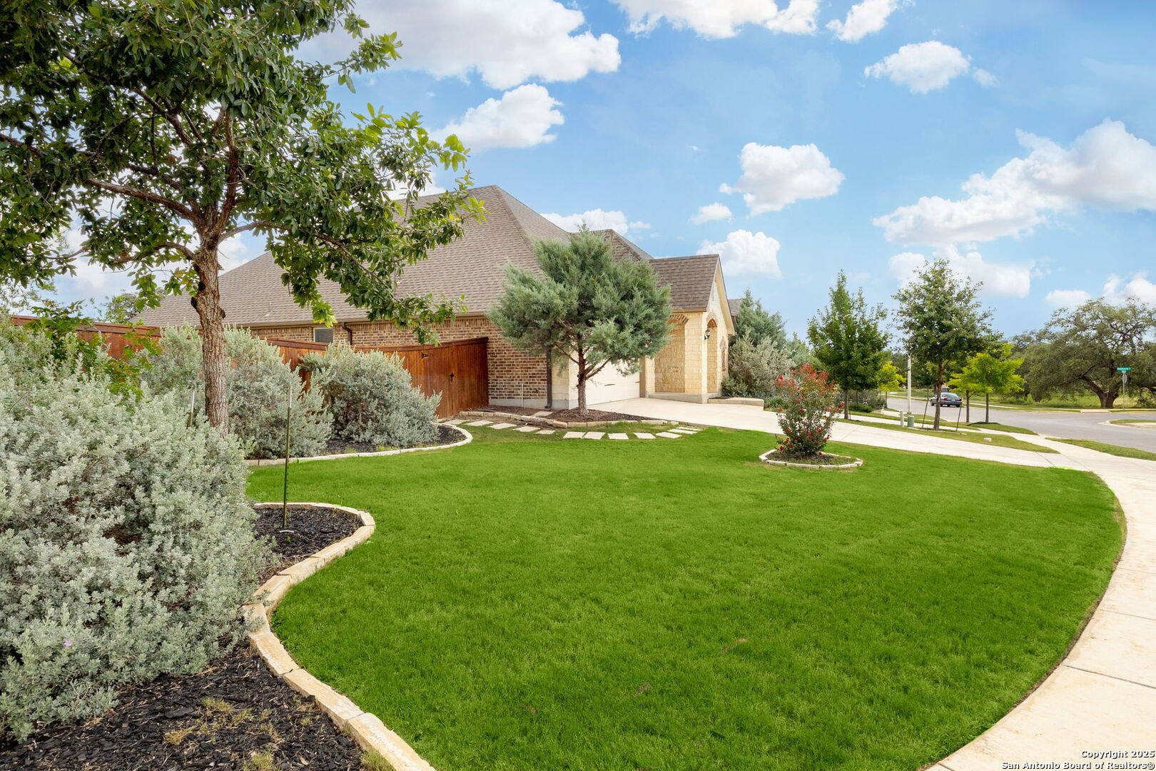 Property Photo: 2194 Indigobush TX 78132