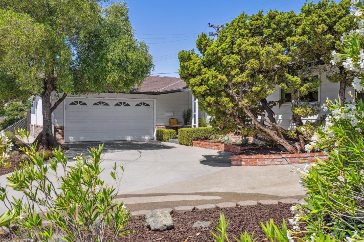 Property Photo: 3902 Bret Harte Drive CA 94061