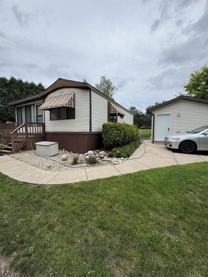 Property Photo: 398 Skyline Drive WI 53534
