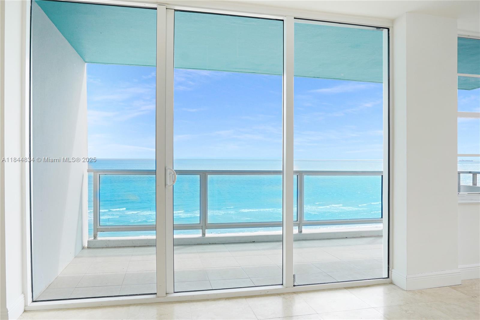 Property Photo: 5101 Collins Ave 14N FL 33140