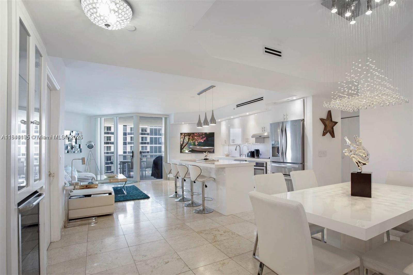 Property Photo:  4775 Collins Ave 2508  FL 33140 
