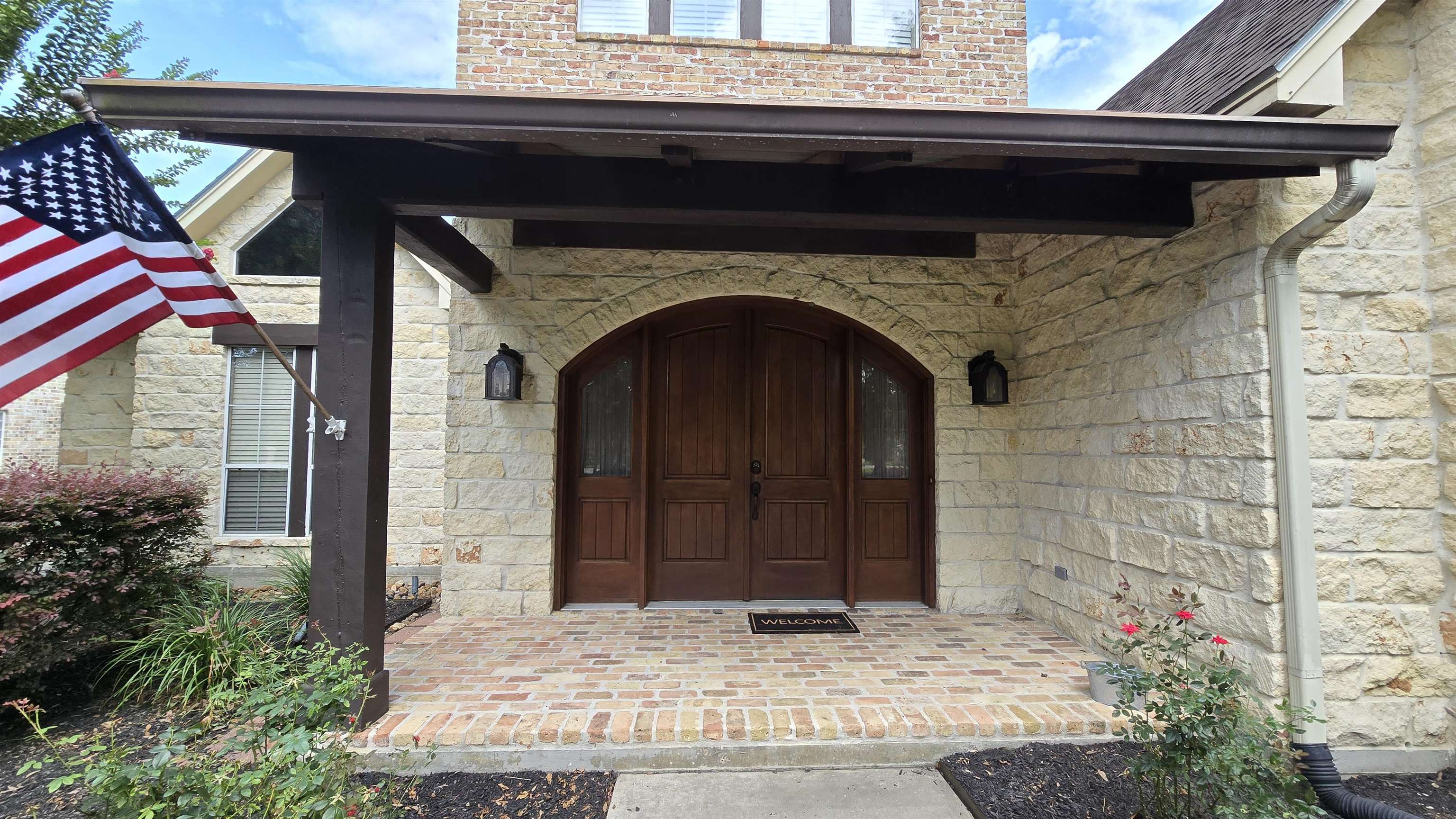 Property Photo: 5445 Manion Way TX 77657-9229