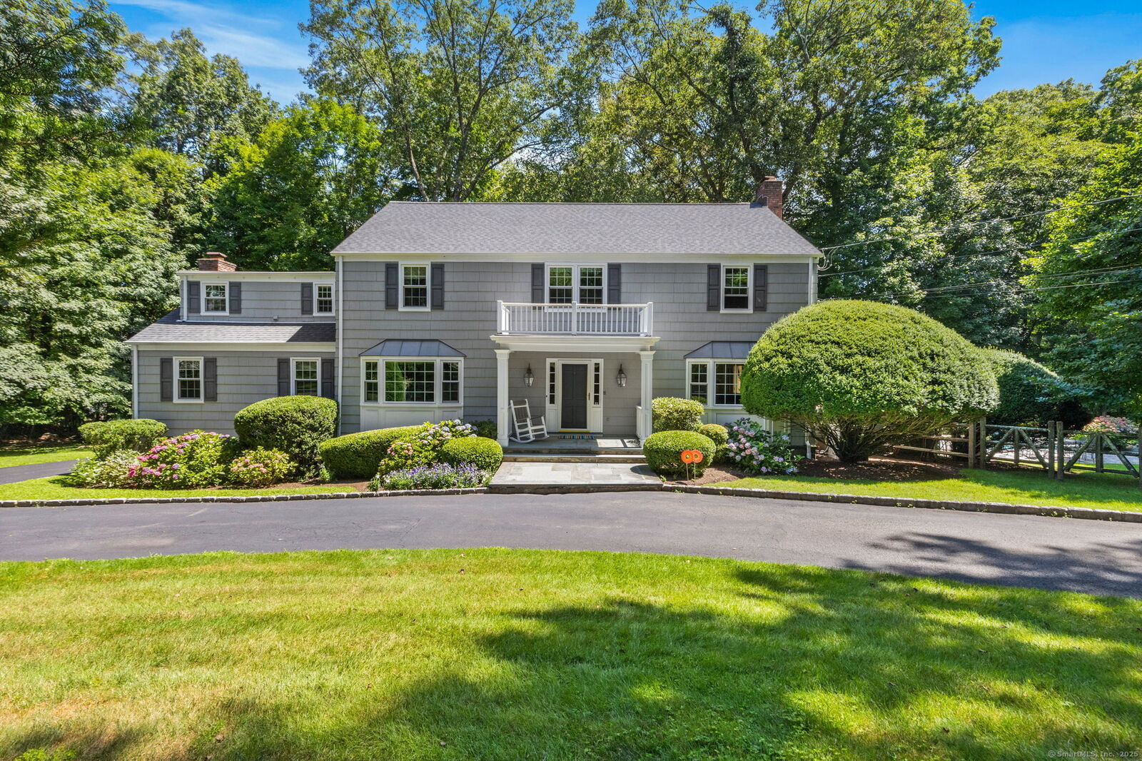 Property Photo:  110 White Oak Lane  CT 06905 