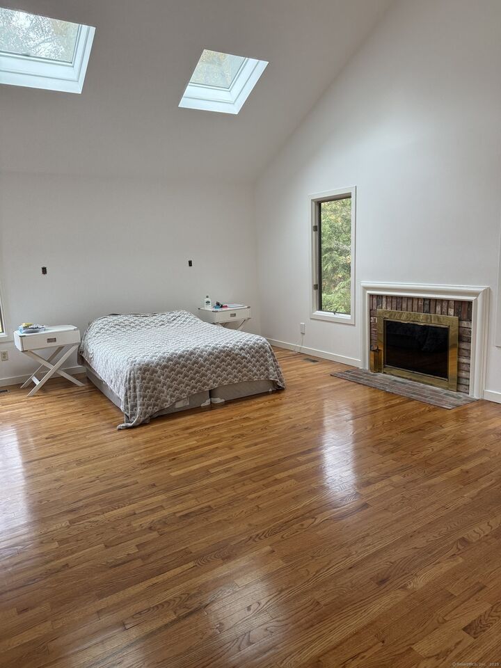 Property Photo:  18 Thorp Drive  CT 06883 