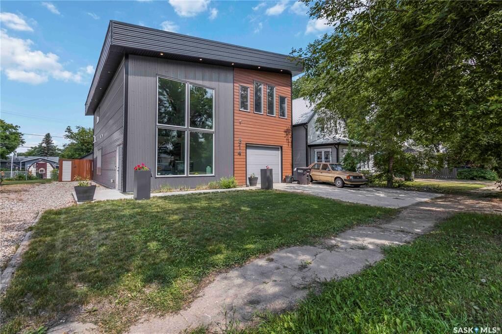 Property Photo: 314 Fifth Avenue E SK S0K 4T0