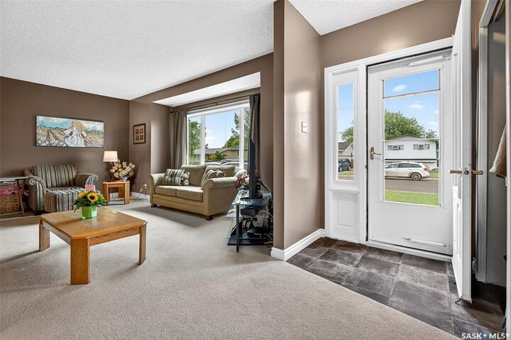 Property Photo: 1507 Duffield Street W SK S6H 6P5