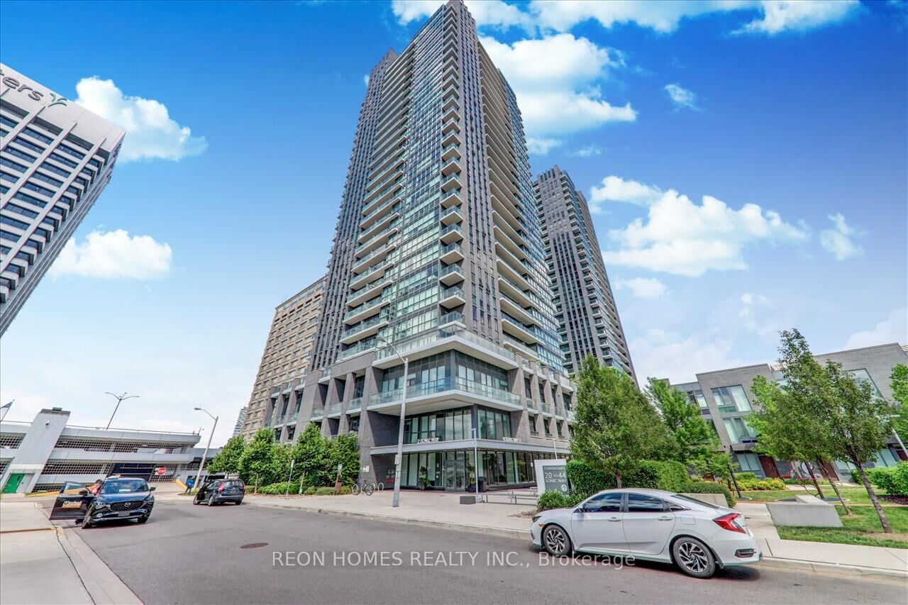 Property Photo: 2 Sonic Way 910 ON M3C 0P2