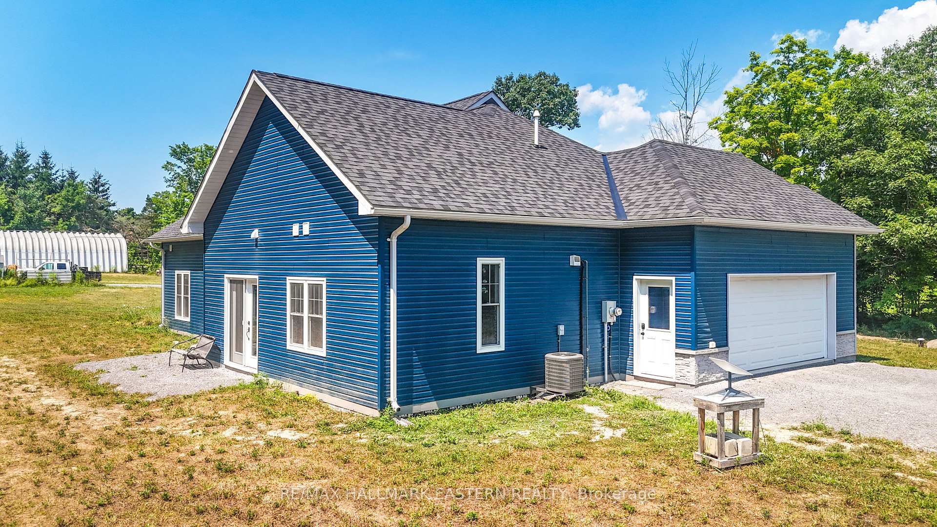 Property Photo: 47 Vansickle Trail ON K0L 1Z0