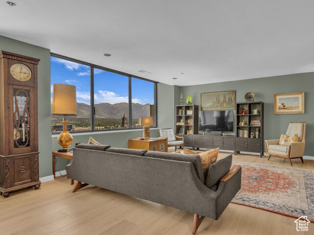 Property Photo: 44 W Broadway S 1601S UT 84101