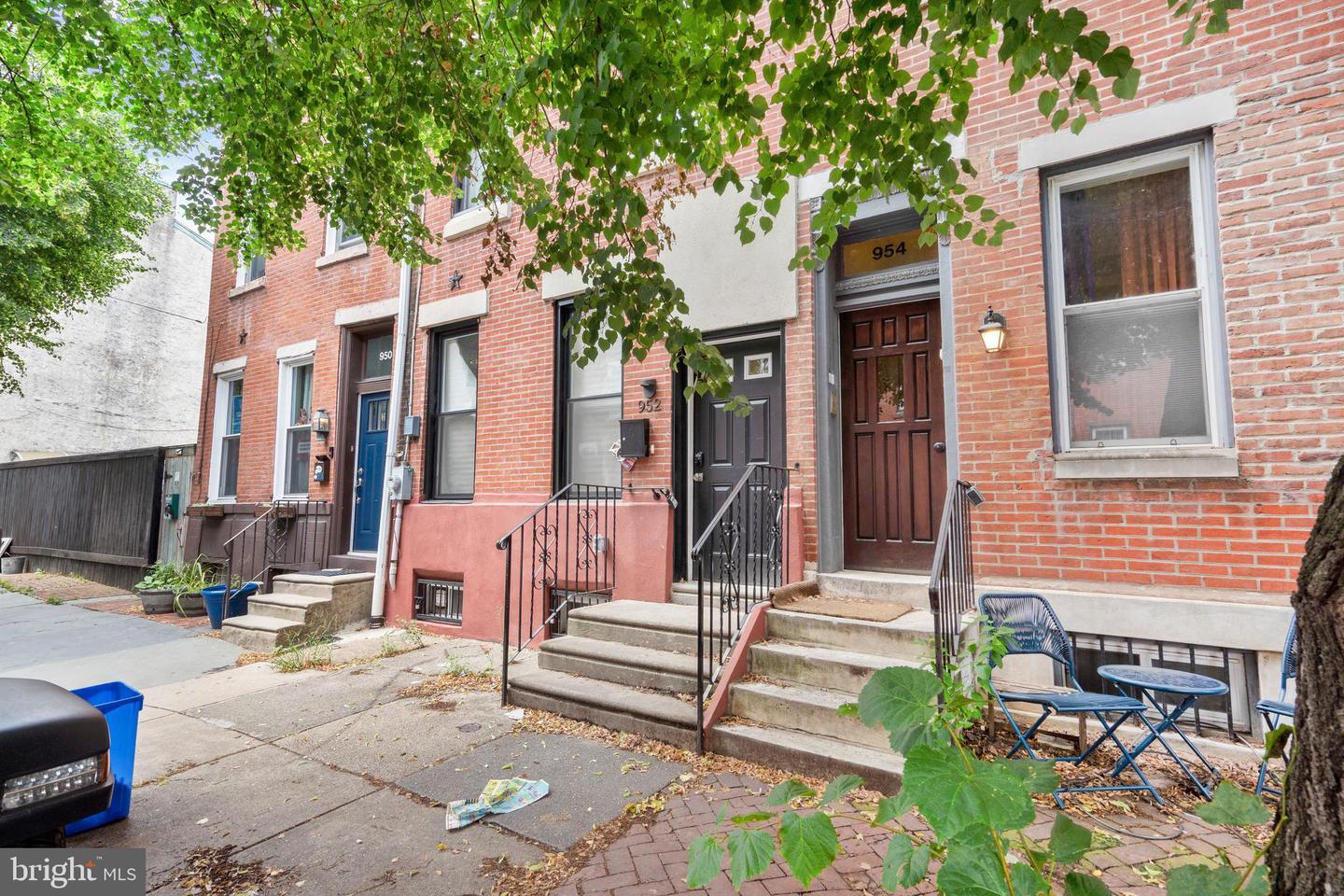 952 N 5th Street  Philadelphia PA 19123 photo