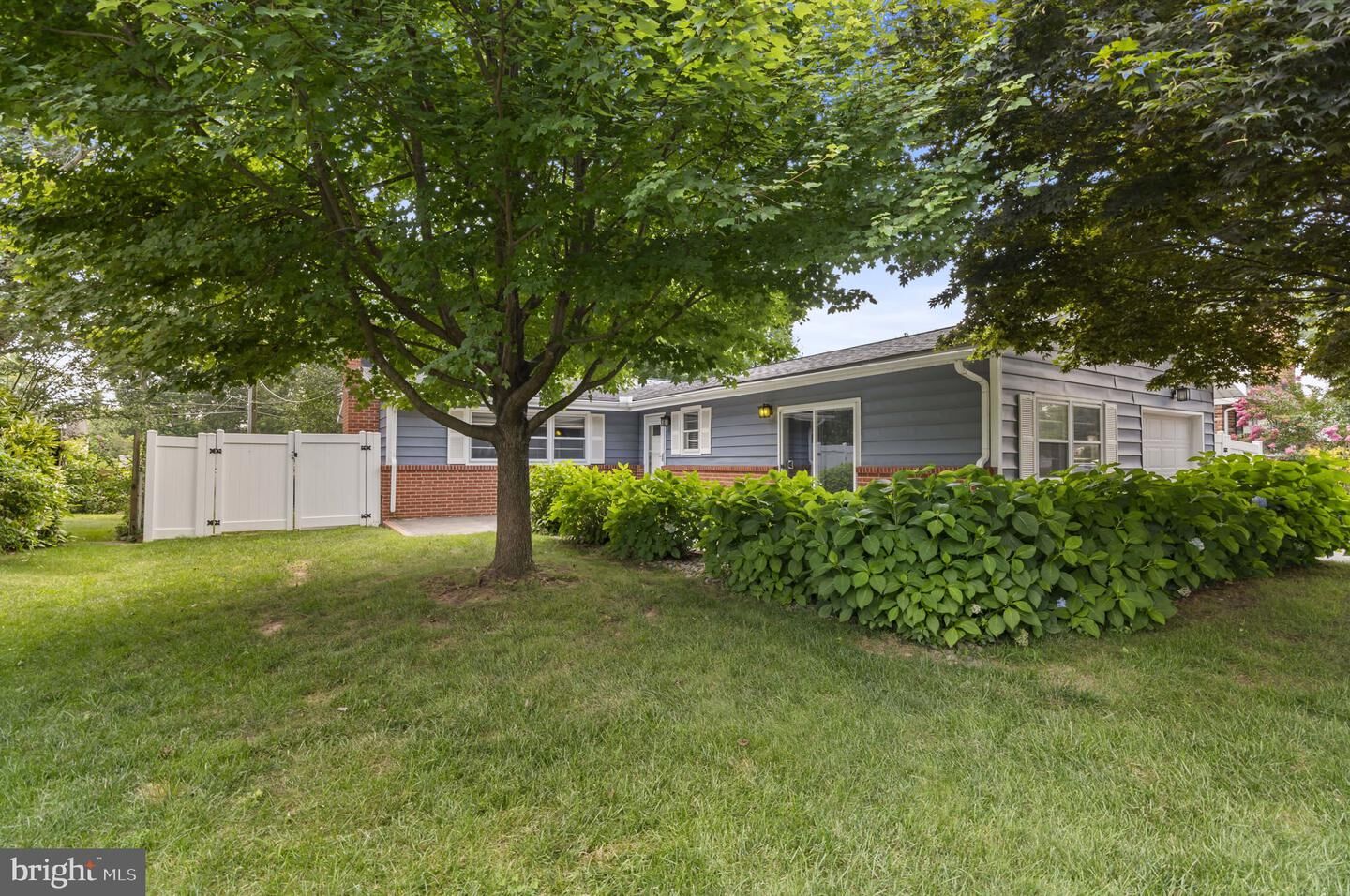 Property Photo: 2638 Drayton Drive DE 19808