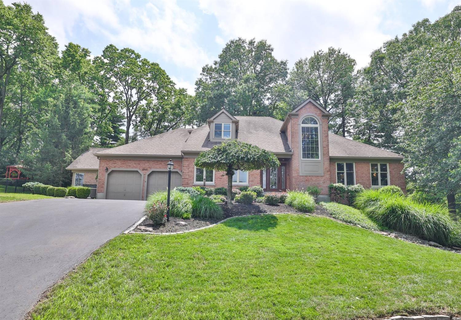 Property Photo:  6841 Fox Hill Lane  OH 45236 