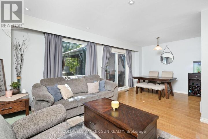 Property Photo:  1004 Elizabeth Place  ON L6H 3H8 