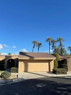 Property Photo:  44549 Sorrento Court  CA 92260 