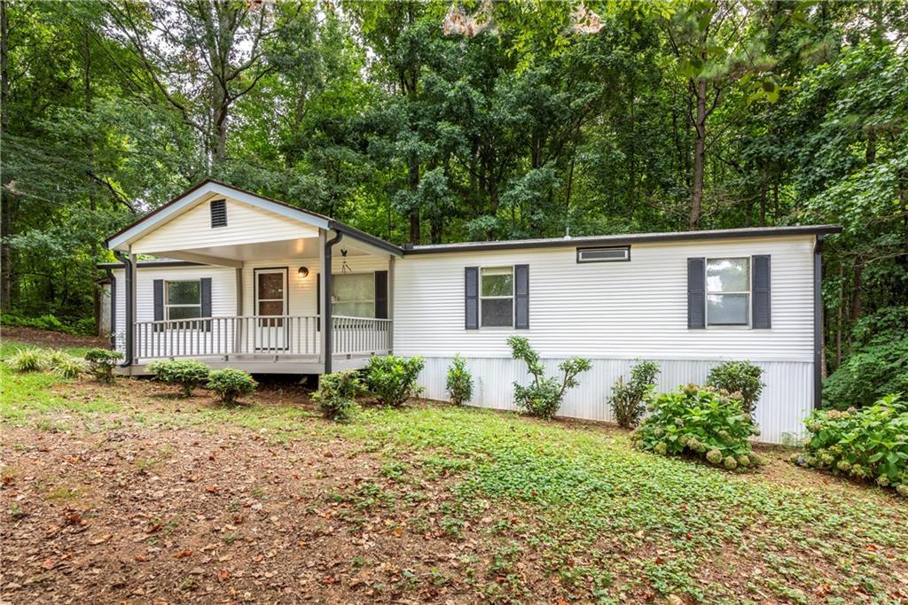 Property Photo: 111 Lindsey Lane GA 30143