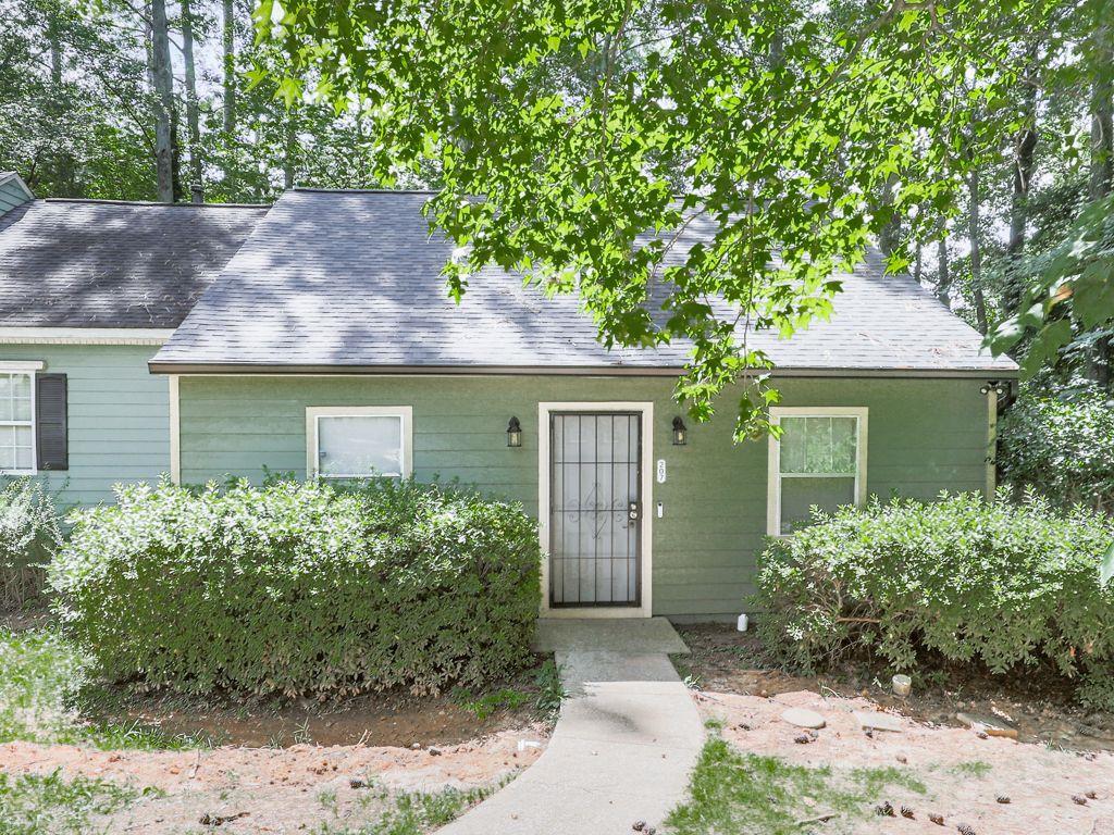 Property Photo: 207 Westland Circle SW GA 30064