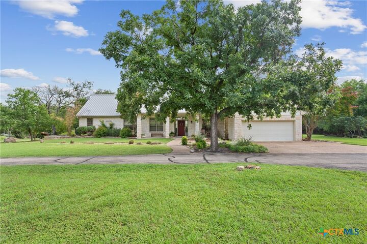 Property Photo:  13730 Settlements Road  TX 76571 