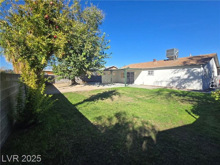 Property Photo: 2932 Theresa Avenue NV 89101
