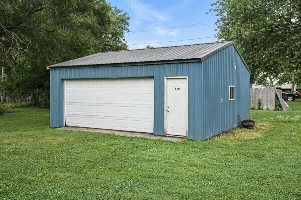 Property Photo:  419 Clay Street  IN 47963 