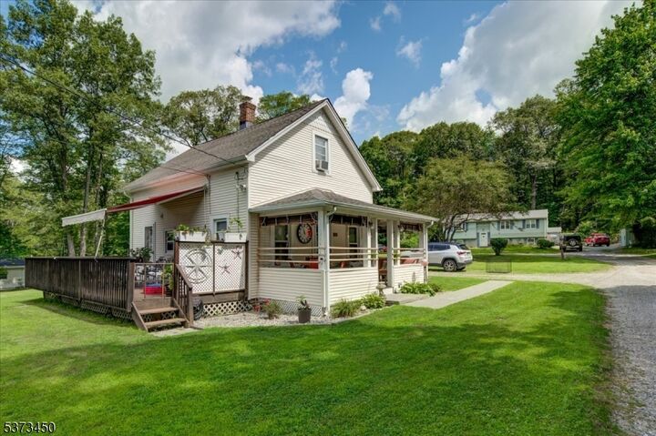 Property Photo:  51 Blakely Ln  NJ 07435 
