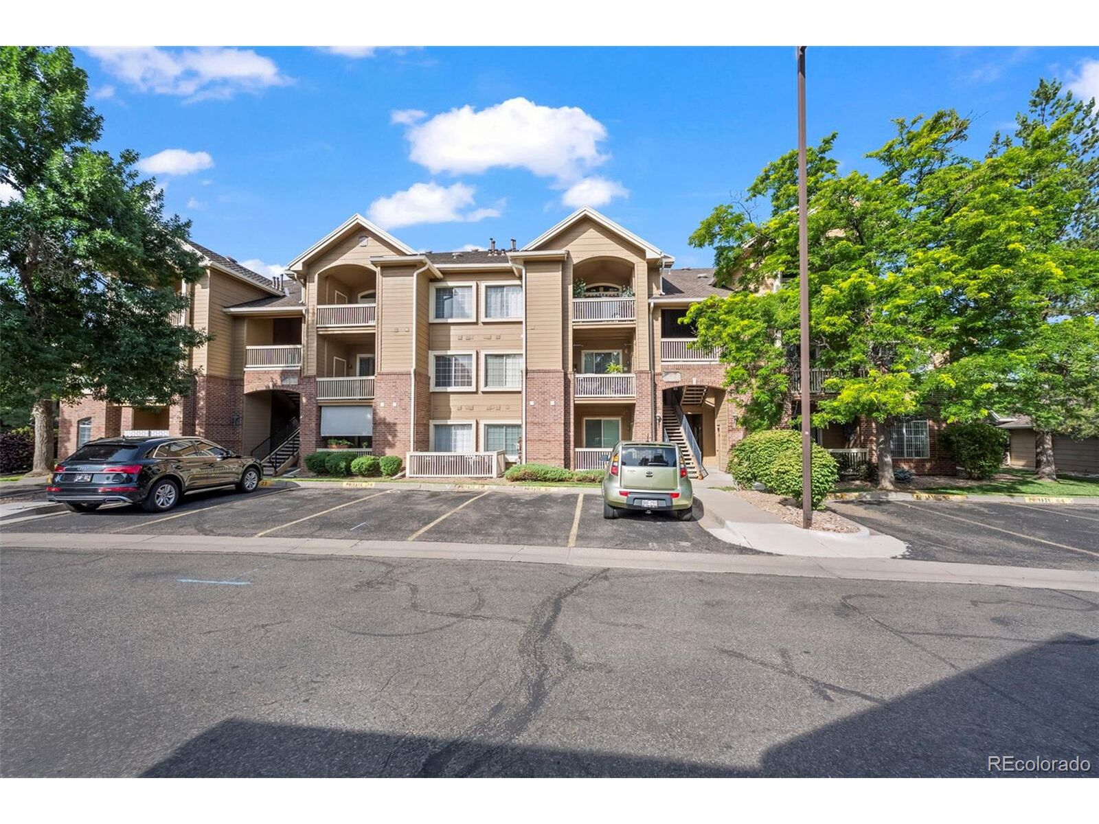 Property Photo:  1631 W Canal Cir 817  CO 80120 