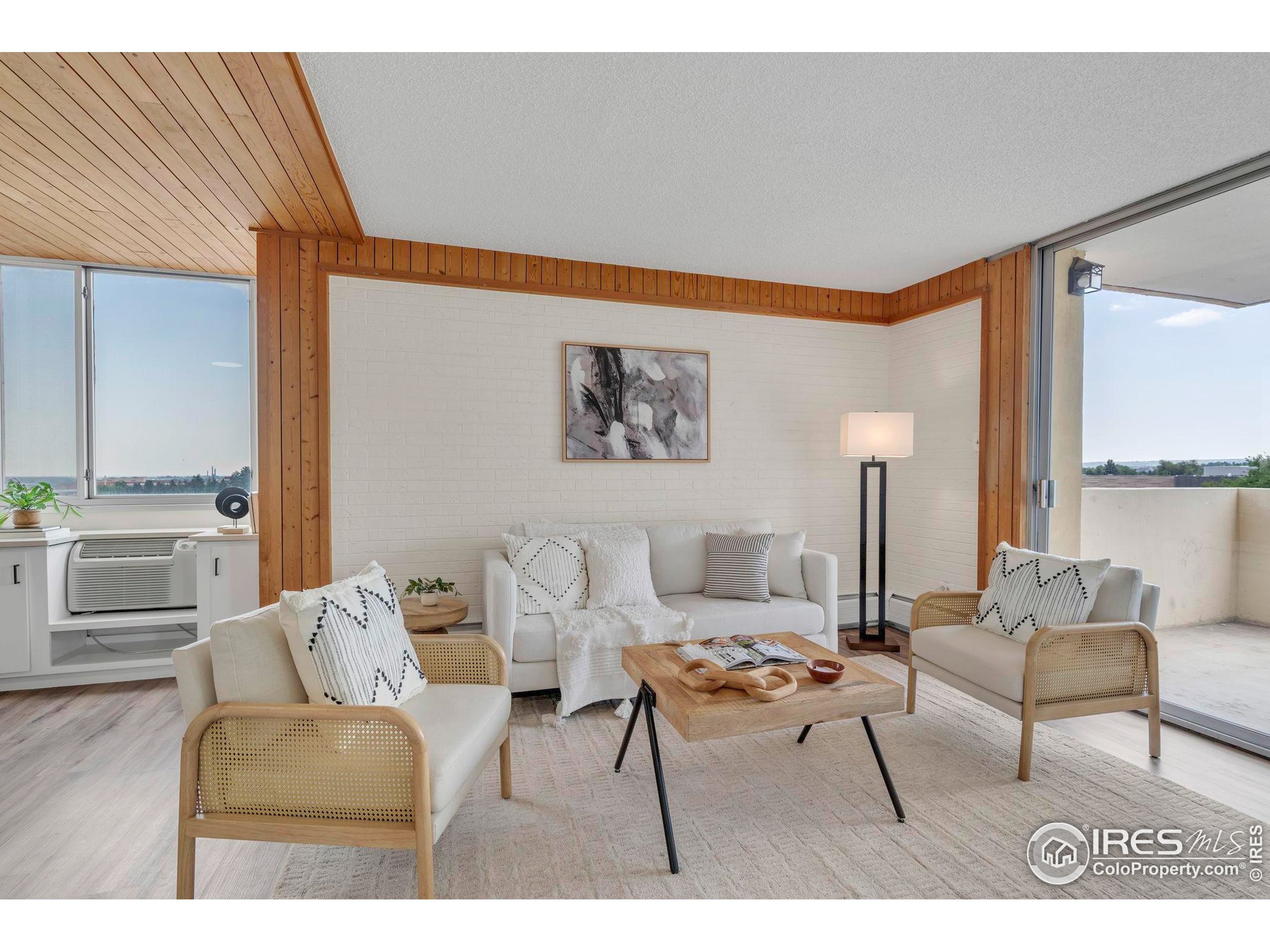 Property Photo:  850 20th St 403  CO 80302 