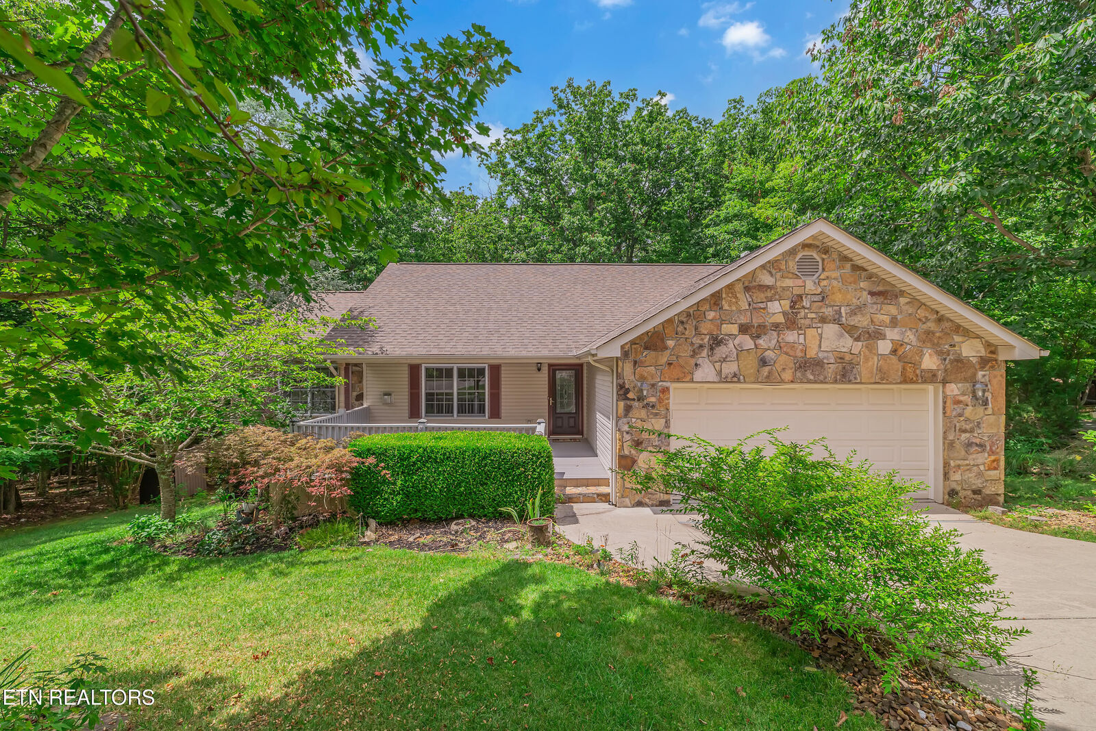 Property Photo: 18 Bingham Way TN 38558