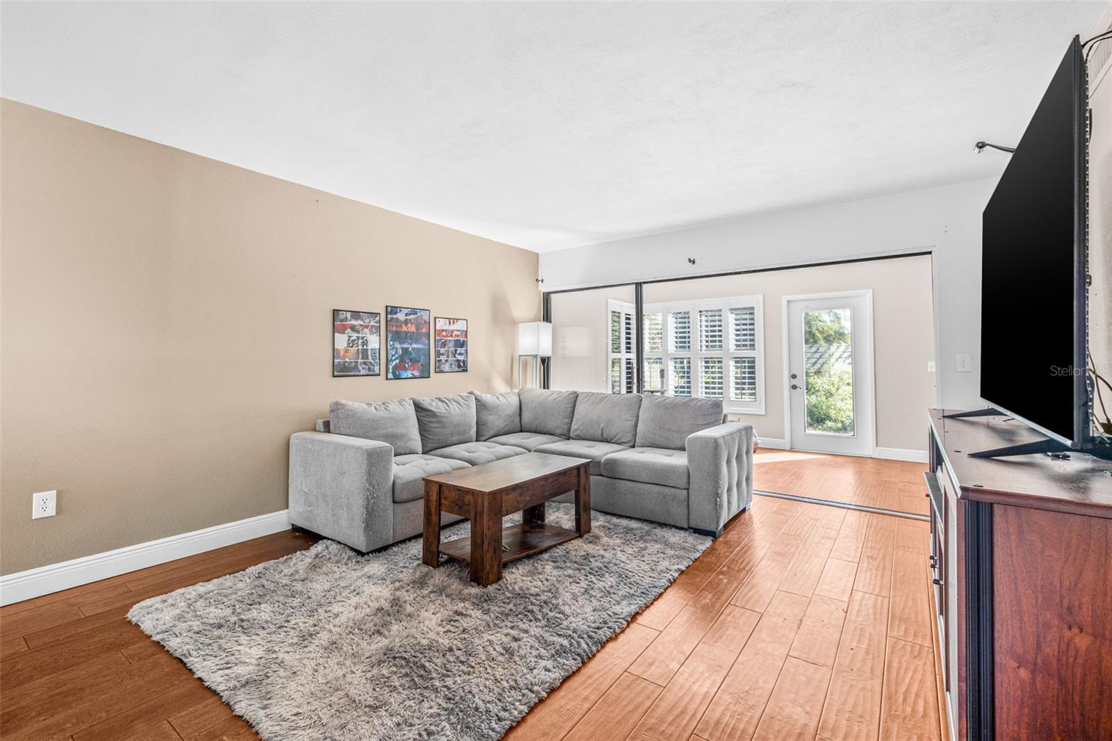 Property Photo: 13509 Palmwood Lane FL 33618