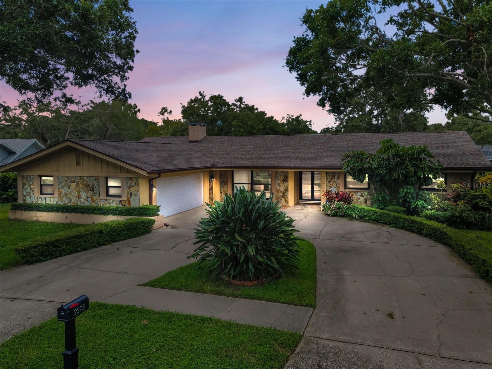 Property Photo: 2275 Willowbrook Drive FL 33764