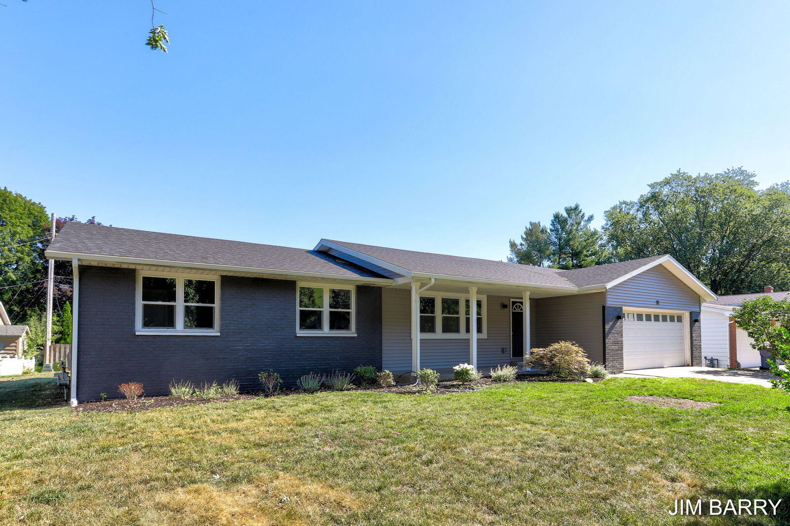 Property Photo: 91 W 40th Street MI 49423