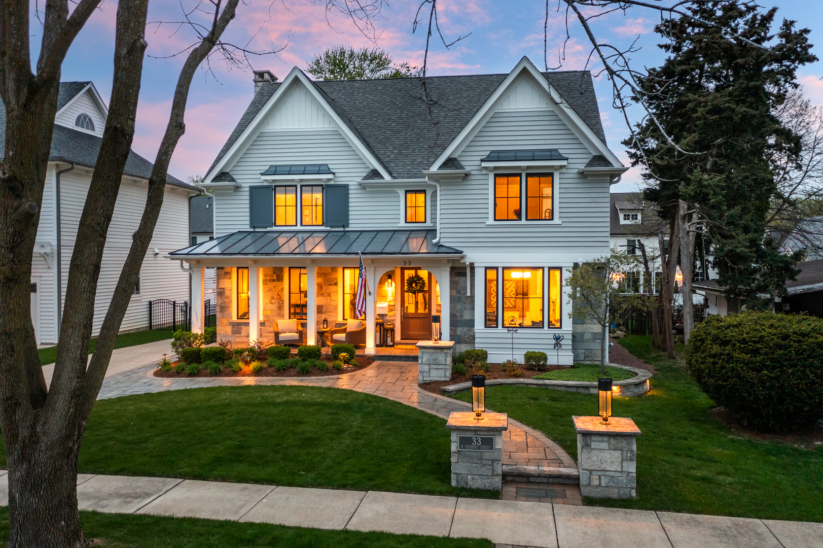 Property Photo:  33 N Fremont Street  IL 60540 