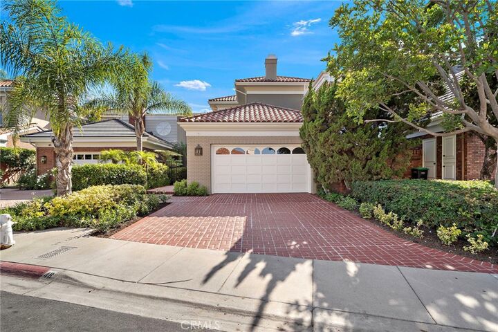 Property Photo: 48 Belcourt Drive 34 CA 92660