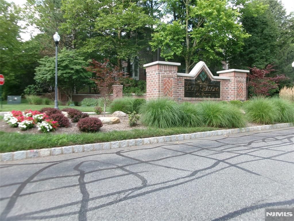 Property Photo: 511 Four Seasons Drive NJ 07470