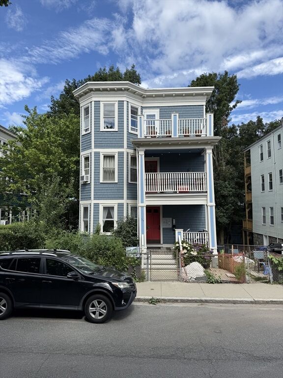 Property Photo:  37 Wachusett St 3  MA 02130 