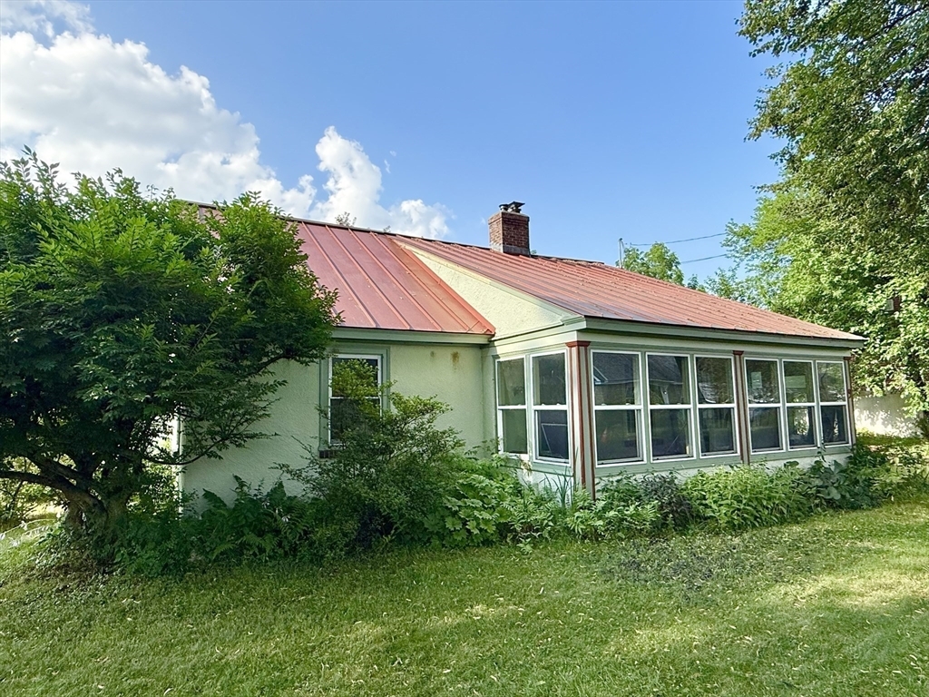 Property Photo: 9 Eastern Ave MA 01373