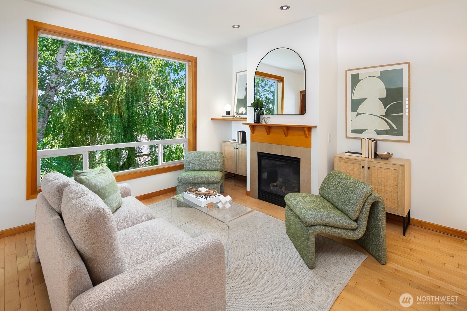 Property Photo: 1414 25th Avenue B WA 98122