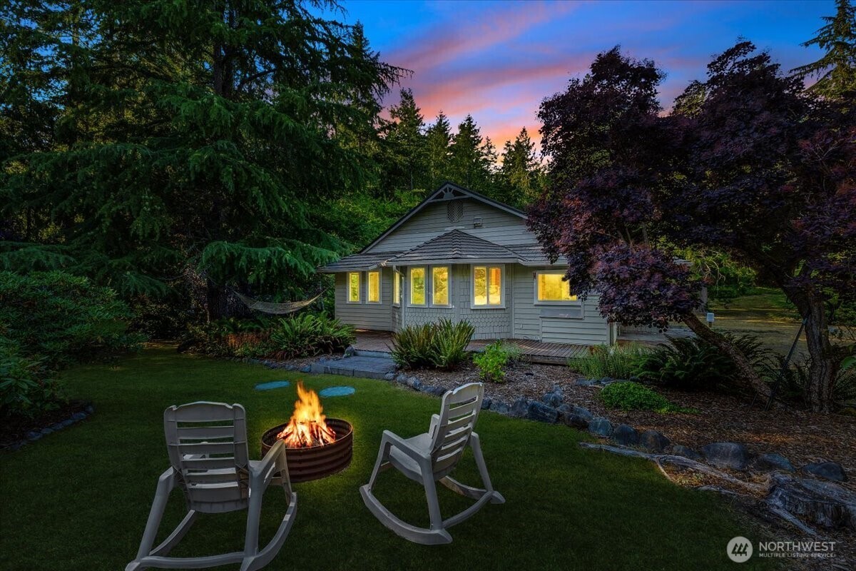 Property Photo: 3323 Dorothys Lane WA 98236